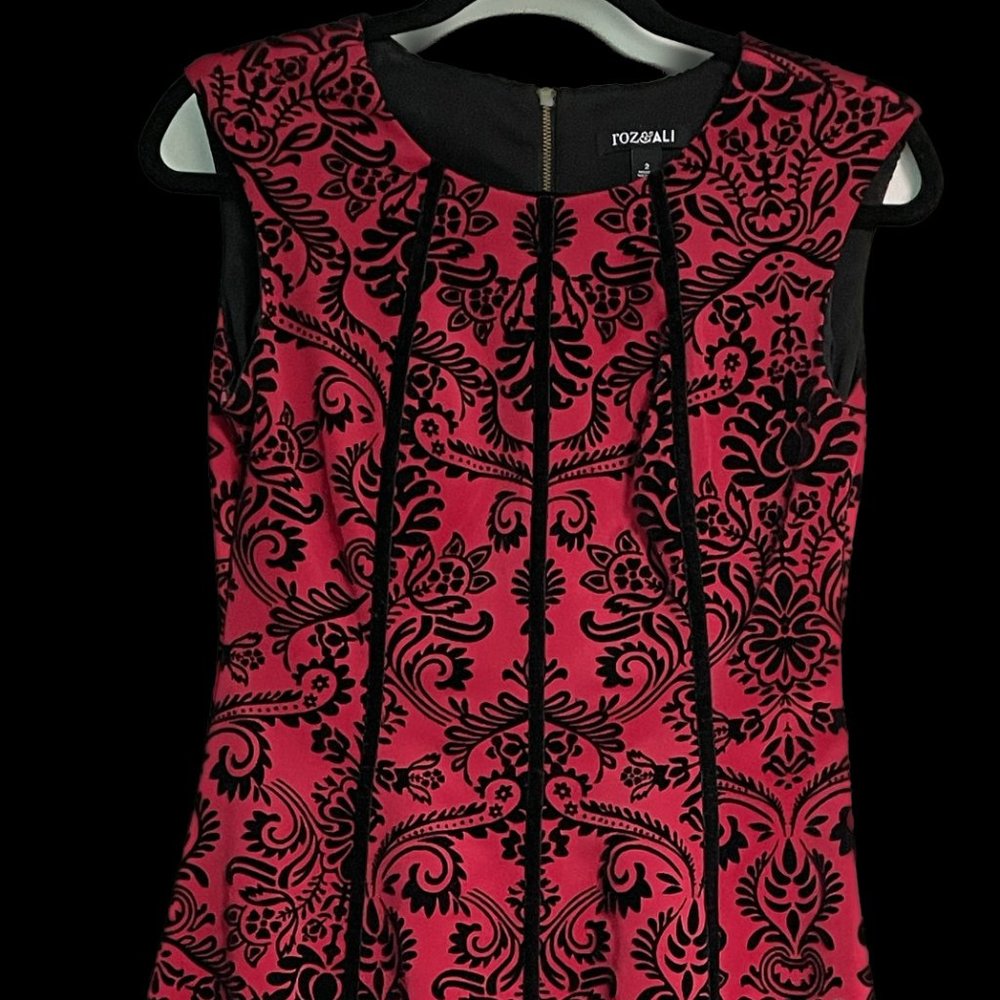 Roz & Ali Red Cocktail Dress